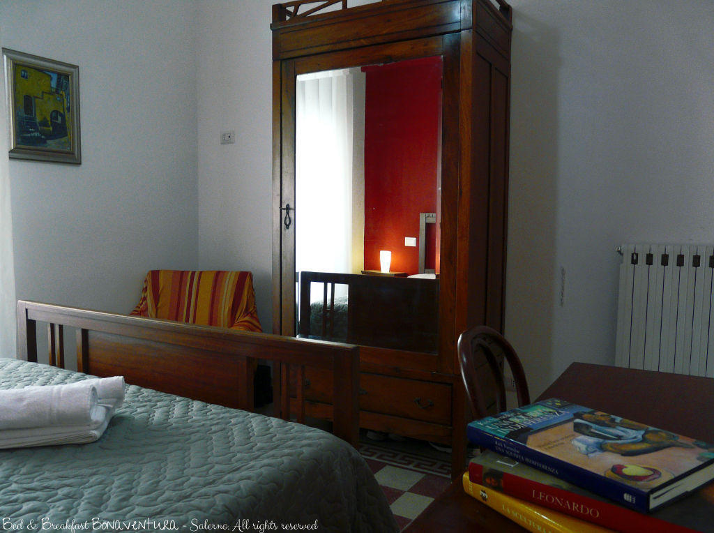 Bed & Breakfast Bonaventura Salerno Værelse billede